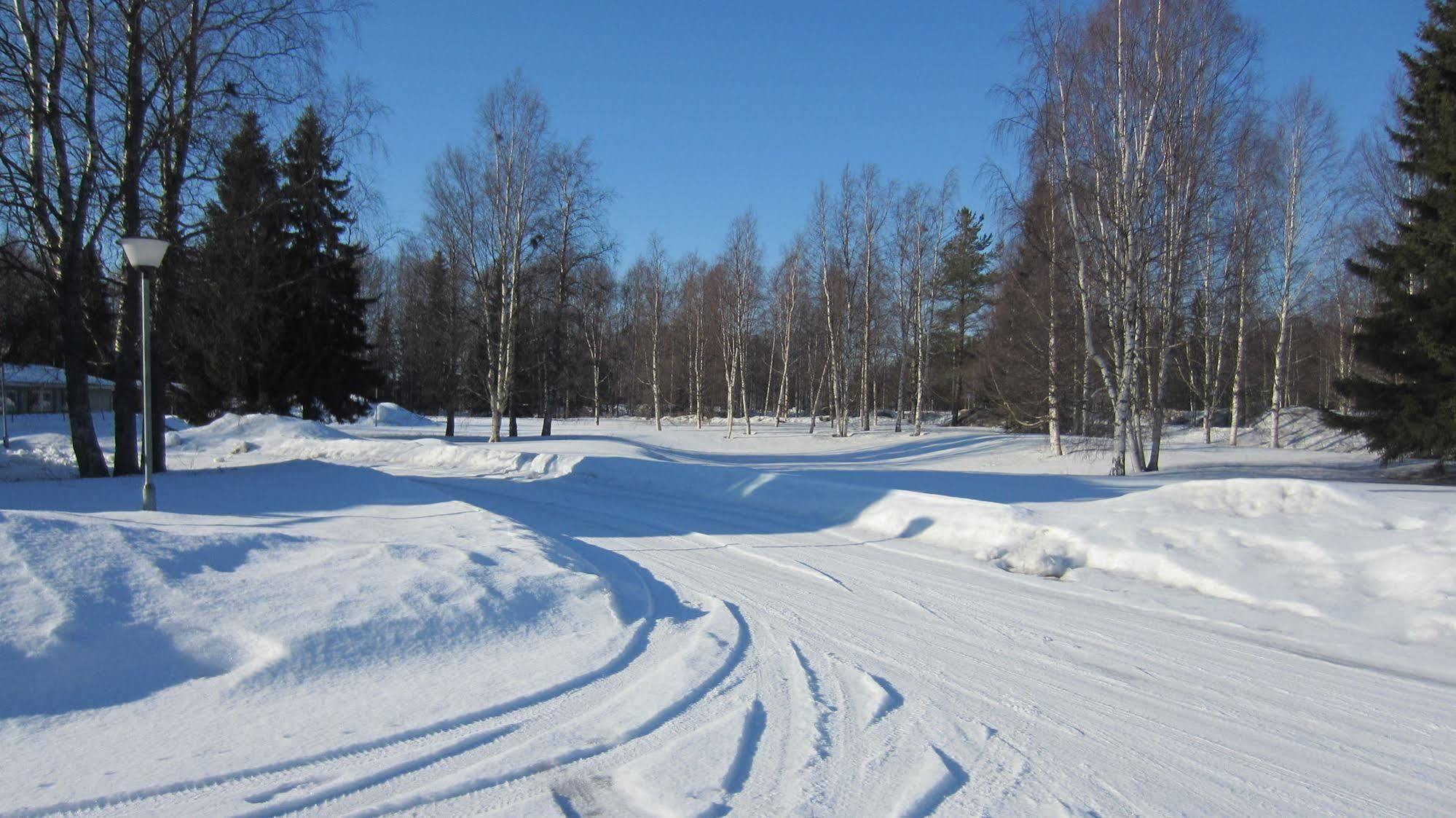 Hotel Yöpuu Kemi Buitenkant foto